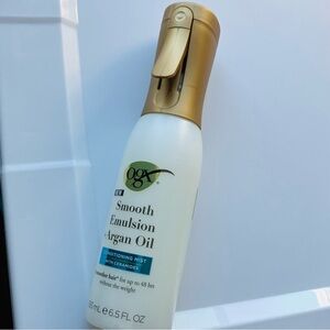 OGX Argan Oil Infused Hair Conditioning Mist